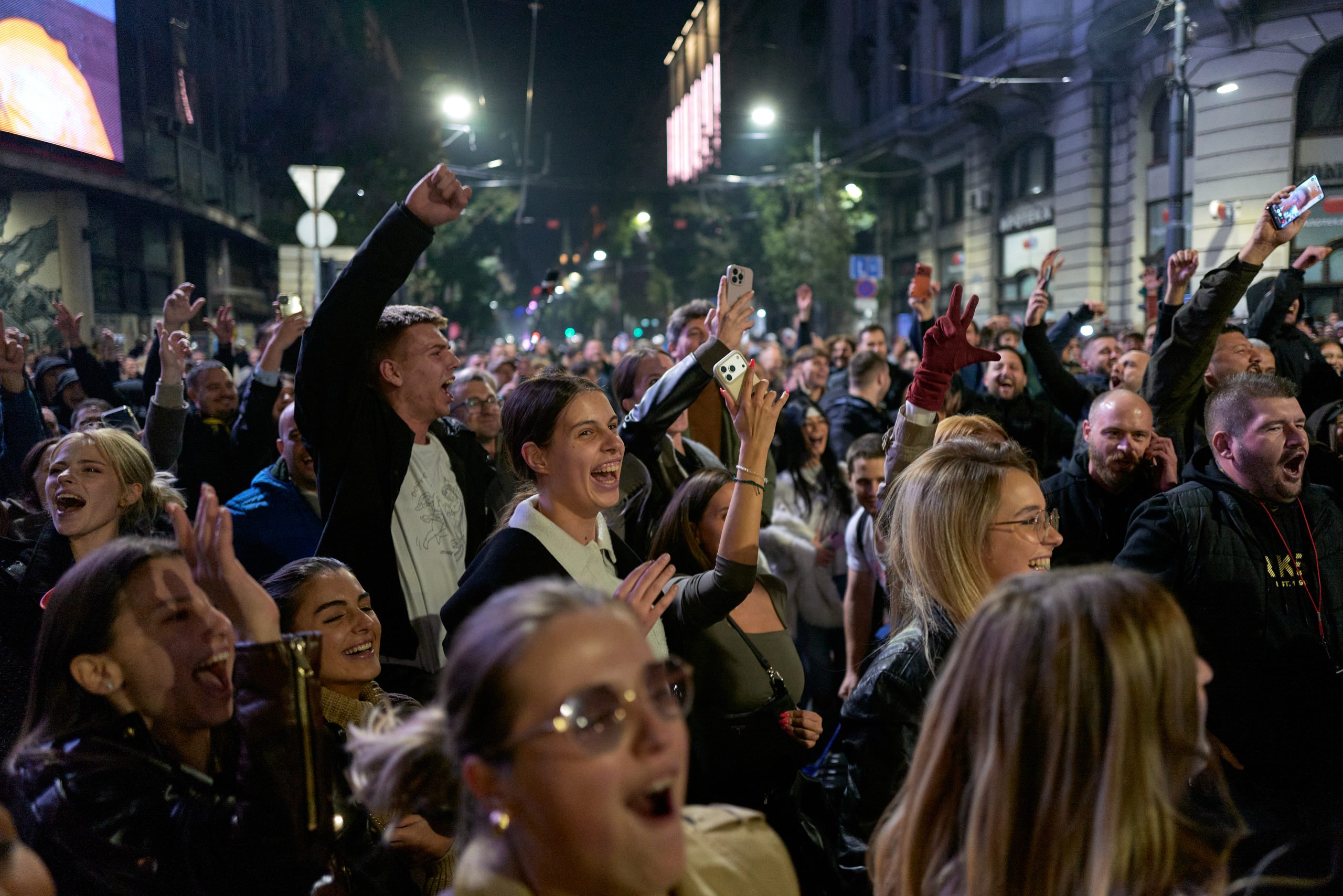 Student coalition wins in Serbia and Lula da Silva wins in Brazil